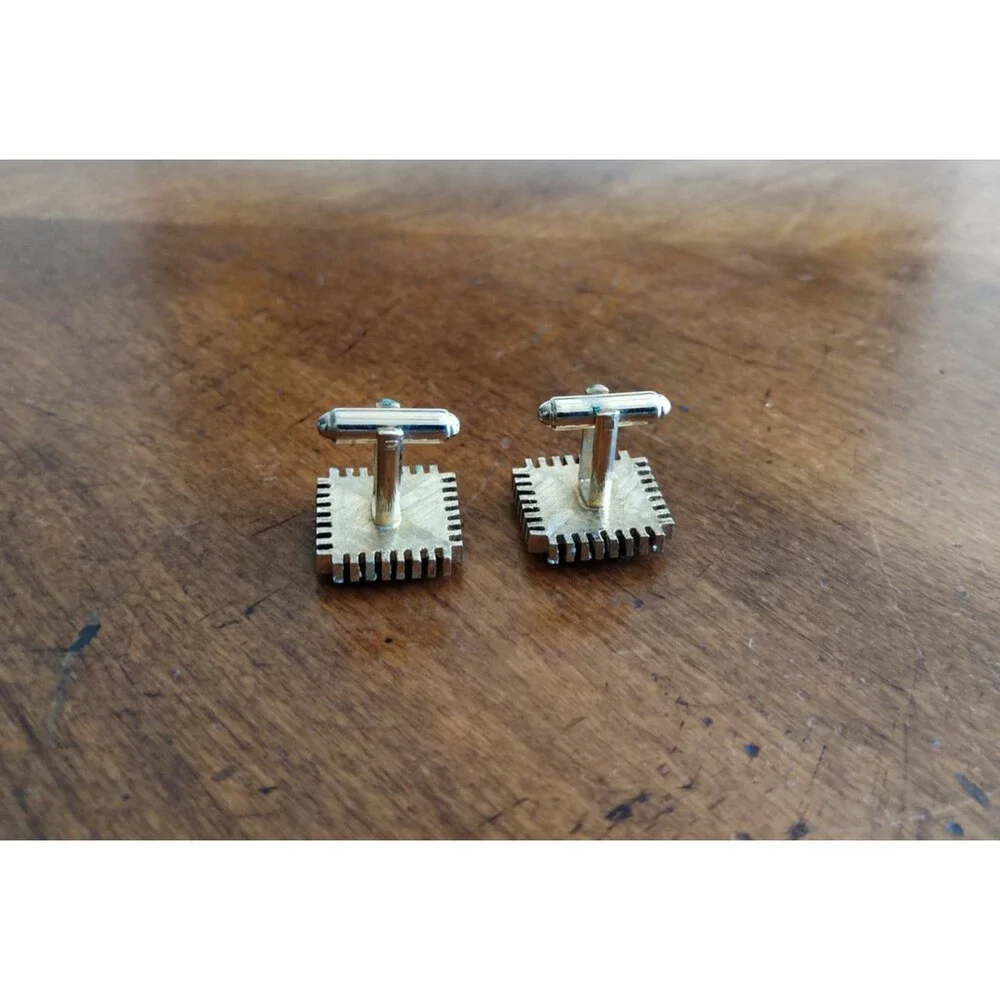 Swank Vintage Square Black Glass Stone Cufflinks Set Gold Tone 90s or earlier